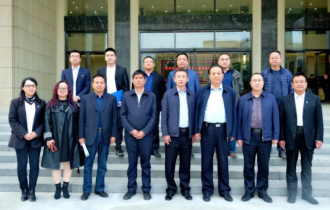 洛陽市市政工程協(xié)會到集團公司調研指導