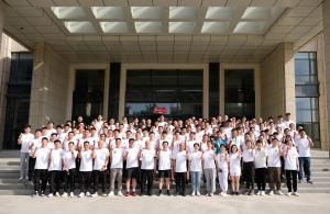 腳踏實地、行穩(wěn)致遠——集團公司舉辦慶祝公司成立70周年健走活動
